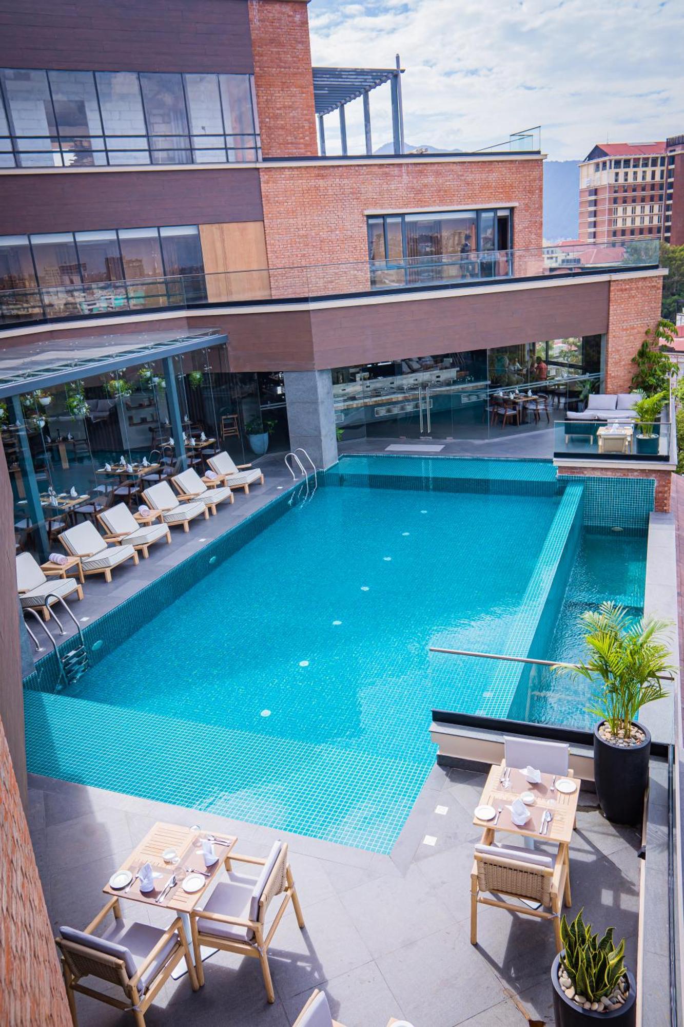 Hotel Barahi Káthmándú Exteriér fotografie